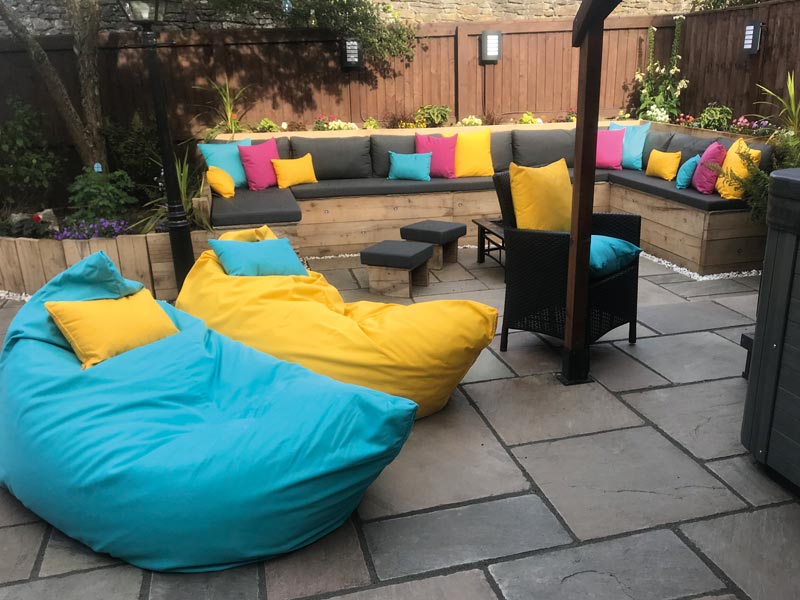As well as bespoke outdoor seat and scatter cushions we can also supply other outdoor furnishings such as bean bags and beds.