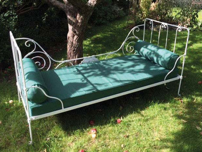 Outdoor Cushions for a metal framed outside day bed